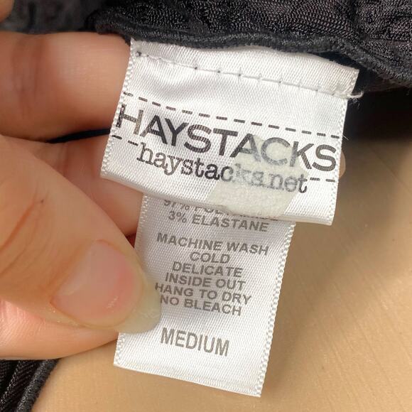 Haystacks USA Black Surreal Textured Crinkle Laganlook Flared Slip Dress SZ M - Picture 7 of 7